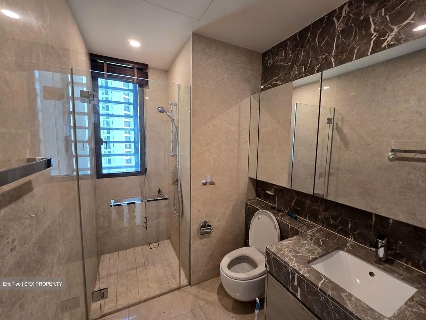 8 Saint Thomas (D9), Condominium #559912661